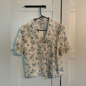 NWT RHIOAS The Lace Spliced Pleated Floral Shirt size Small